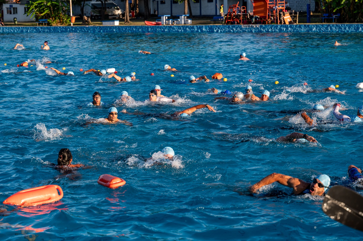 Natación en el Triatlón de la Cumbre